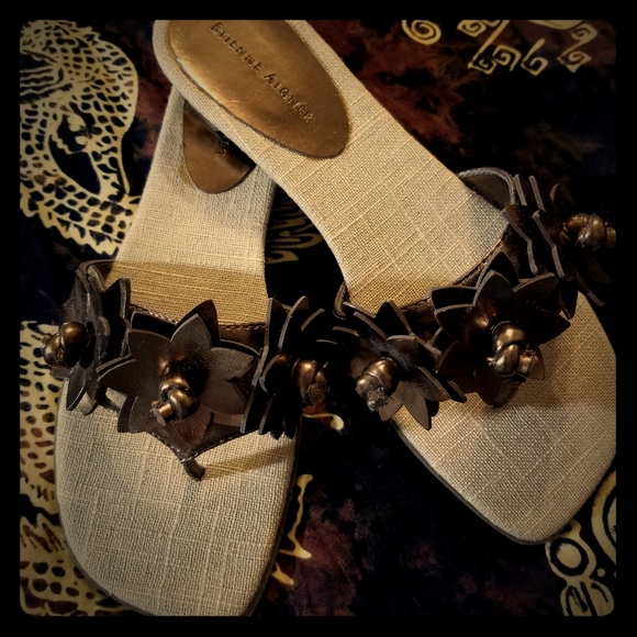 Etienne Aigner metallic bronze leather sandals - Picture 1 of 7